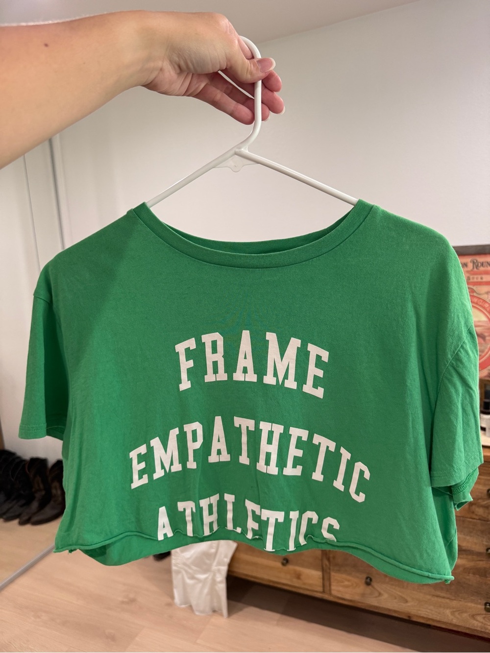 Frame Green Crop Graphic Tee
